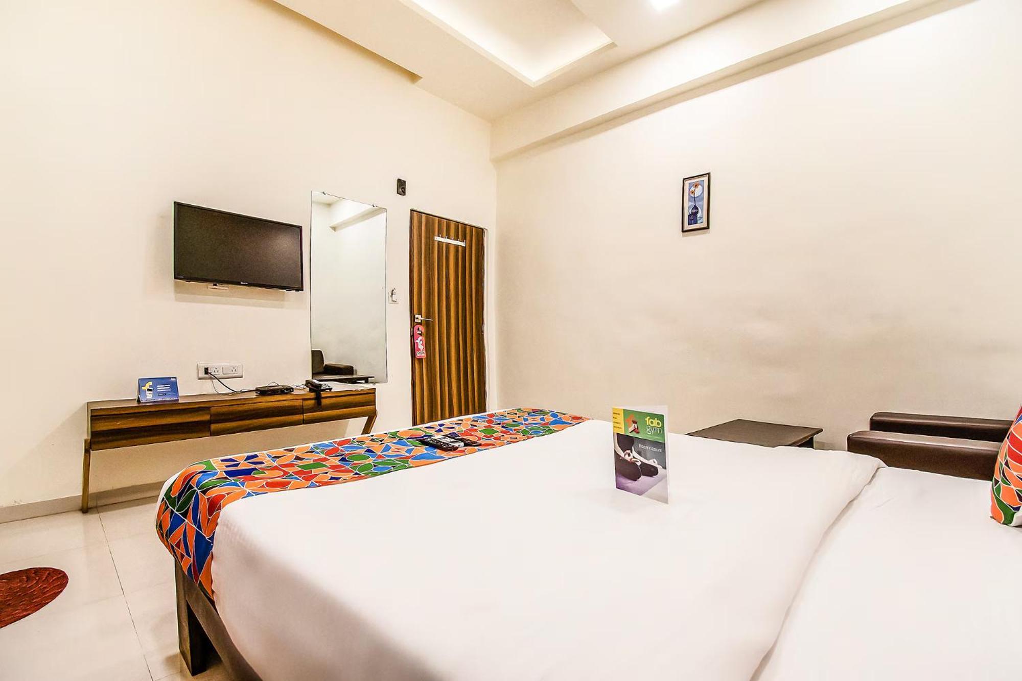 Fabhotel Maher Inn Ahmedabad Exterior photo