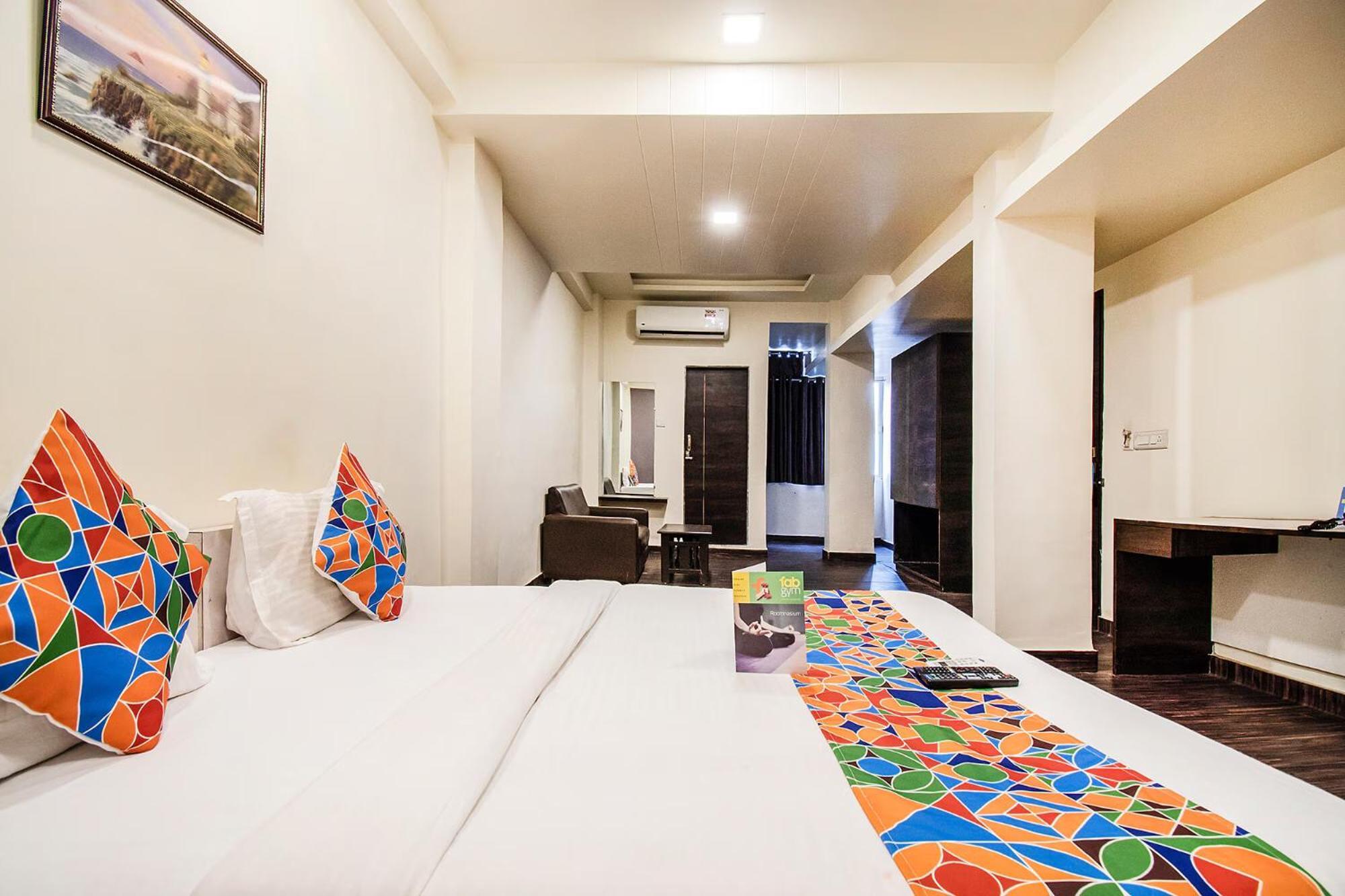 Fabhotel Maher Inn Ahmedabad Exterior photo